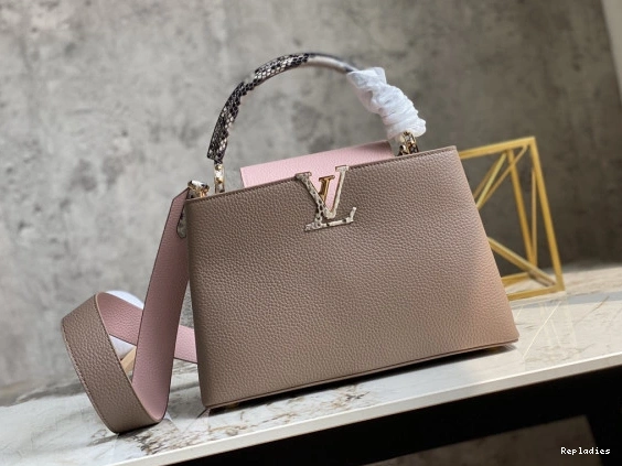 Fake Louis Bags CAPUCINES LOUIS MM VUITTON 0818